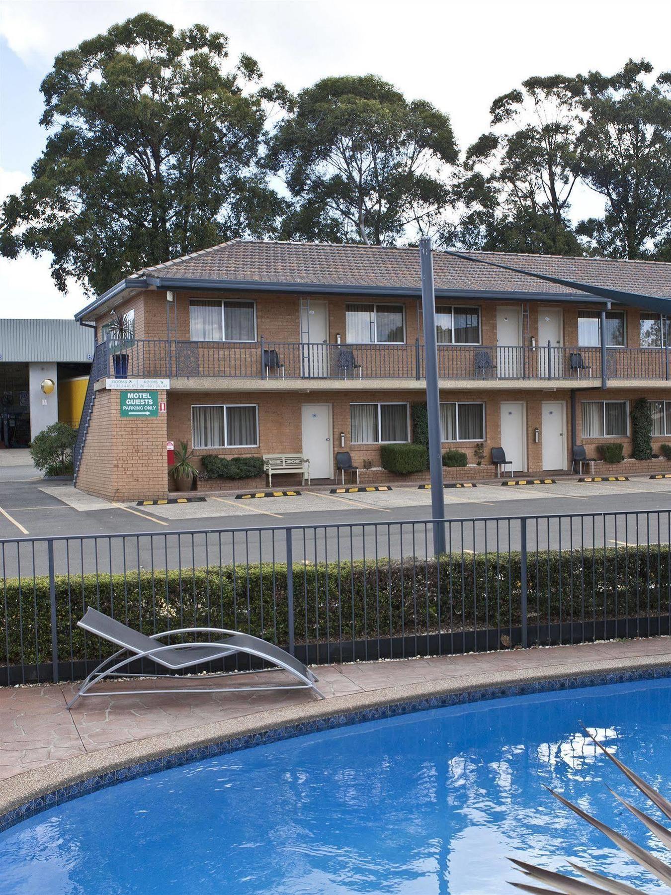 Narellan Motor Inn Exterior photo