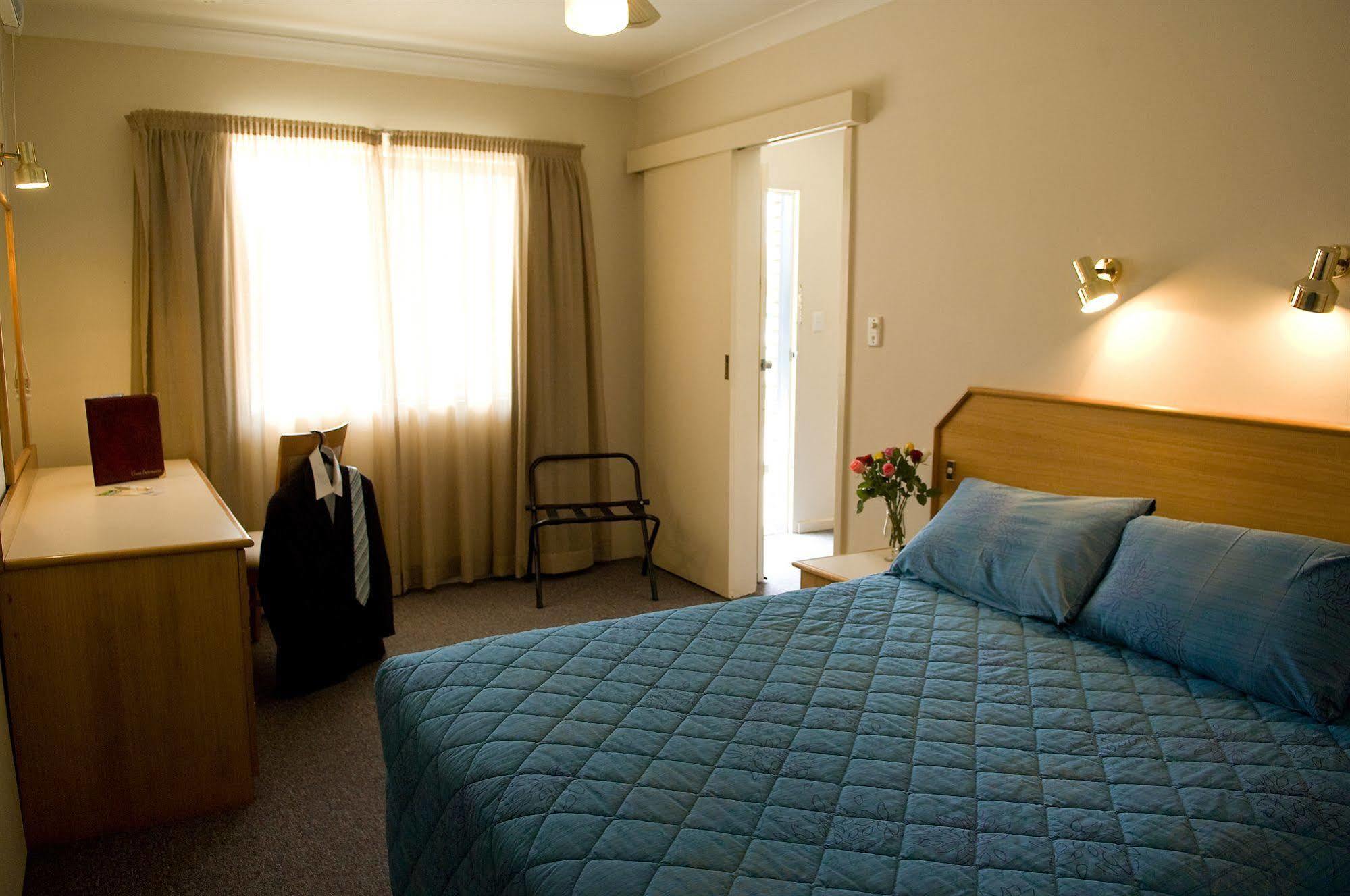 Narellan Motor Inn Exterior photo